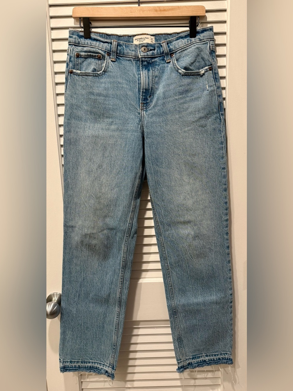 Abercrombie & Fitch Mid Rise ‘90s Straight Jeans